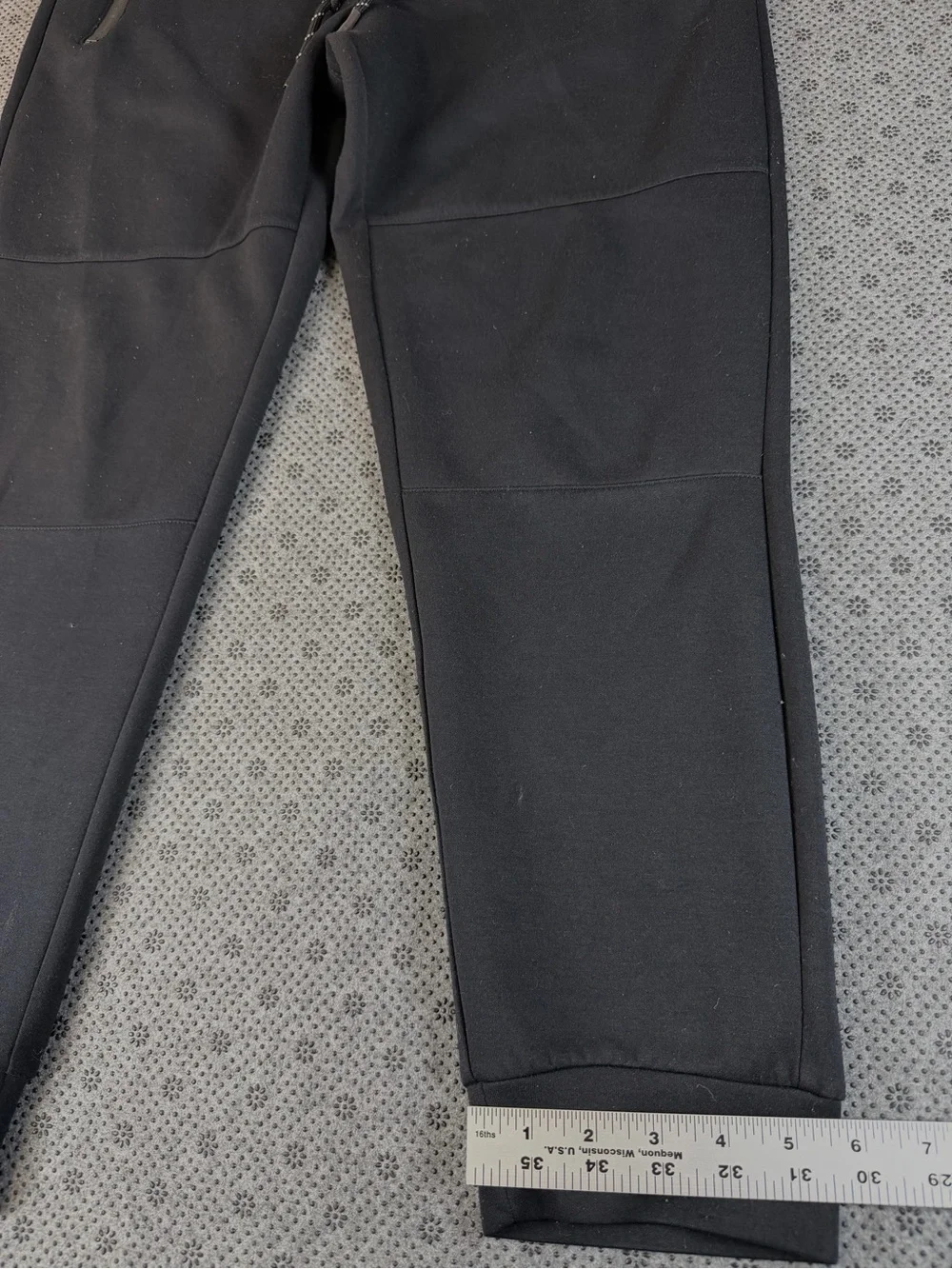 Aeropostale Men's Black Slim Jogger Sweatpants